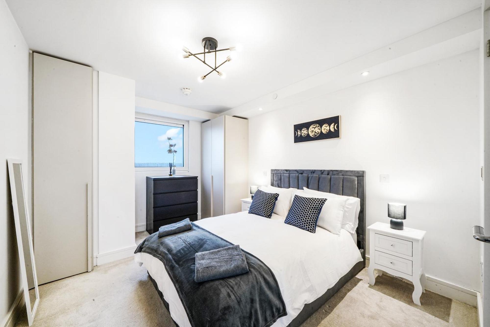 Luxury Apartment With Stunning Views On 10Th Floor Edgware Exterior foto